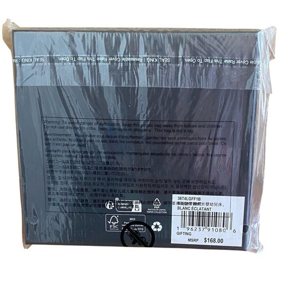 NIB New Michael Kors Bright White Logo Wallet & Keychain Set - Picture 8 of 8